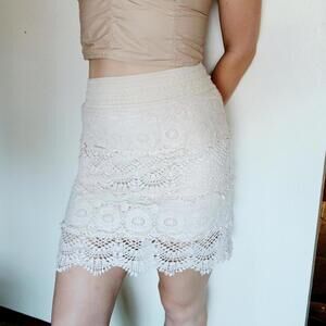 Bohemiean‎ cream crochet skirt